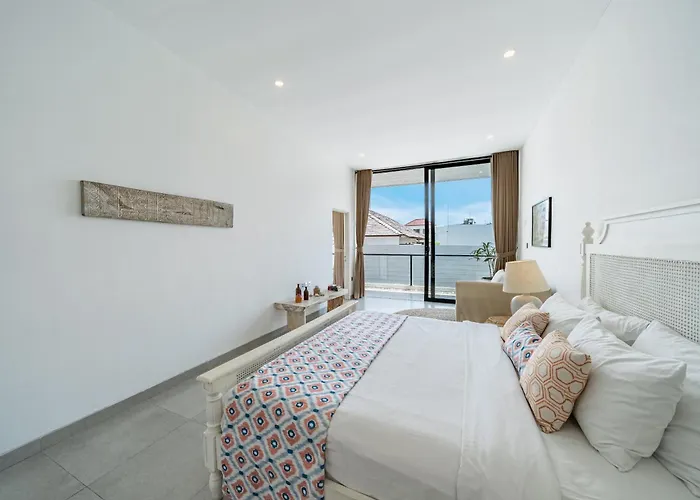 Athalla - Elegant 3br Near Berawa Beach! Canggu