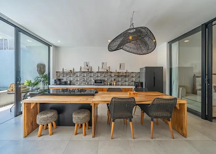 Вилла Athalla - Elegant 3br Near Berawa Beach!