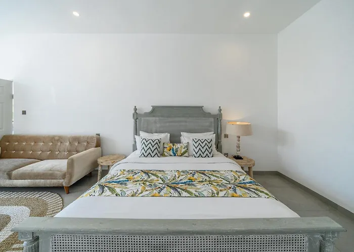 Вилла Athalla - Elegant 3br Near Berawa Beach! *