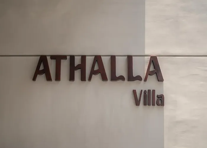Athalla - Elegant 3br Near Berawa Beach! Чангу